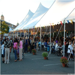 Στο πανηγύρι του χωριού (Lynn)